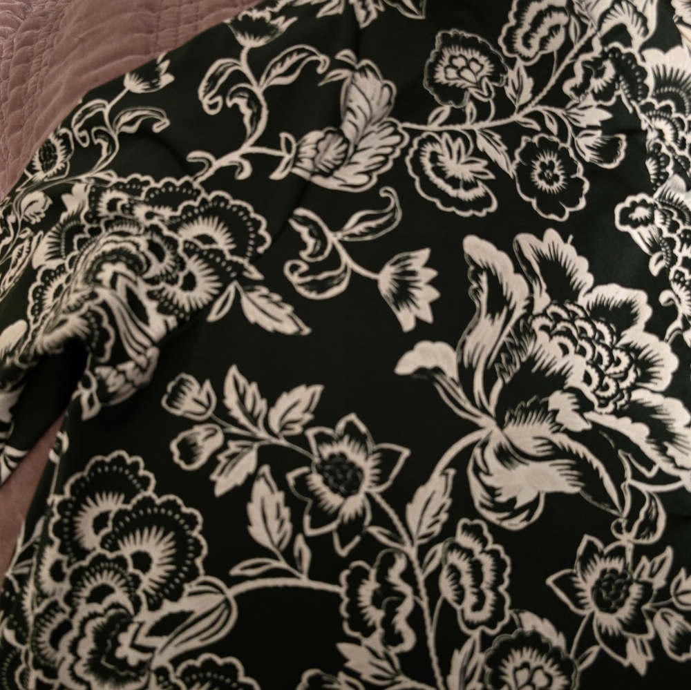 Blouse - Picture 2 of 2